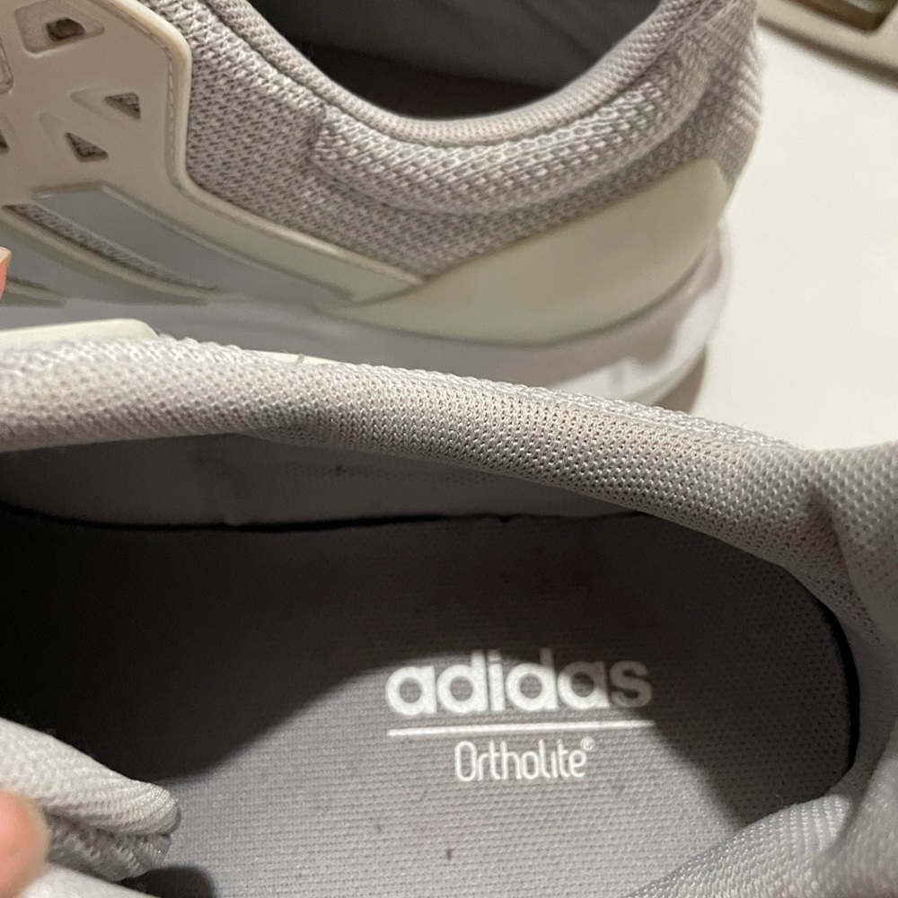 Adidas - Picture 4 of 6